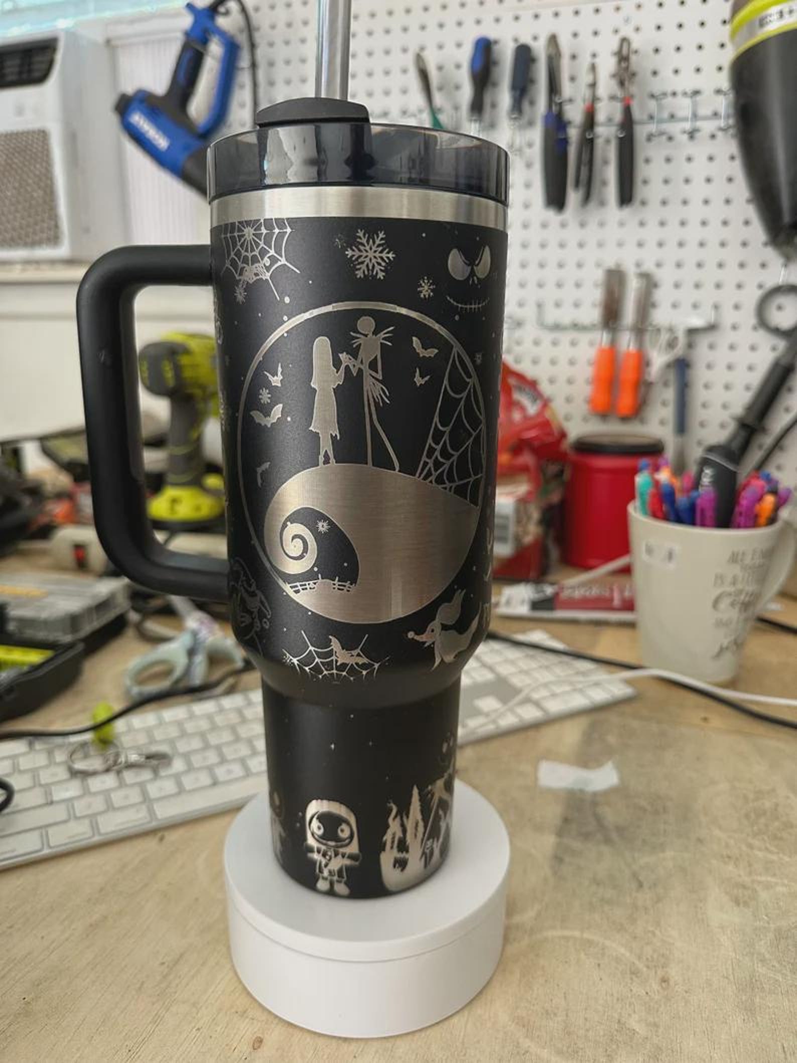 Vaso Stanley con grabado inspirado en Pesadilla antes de Navidad
