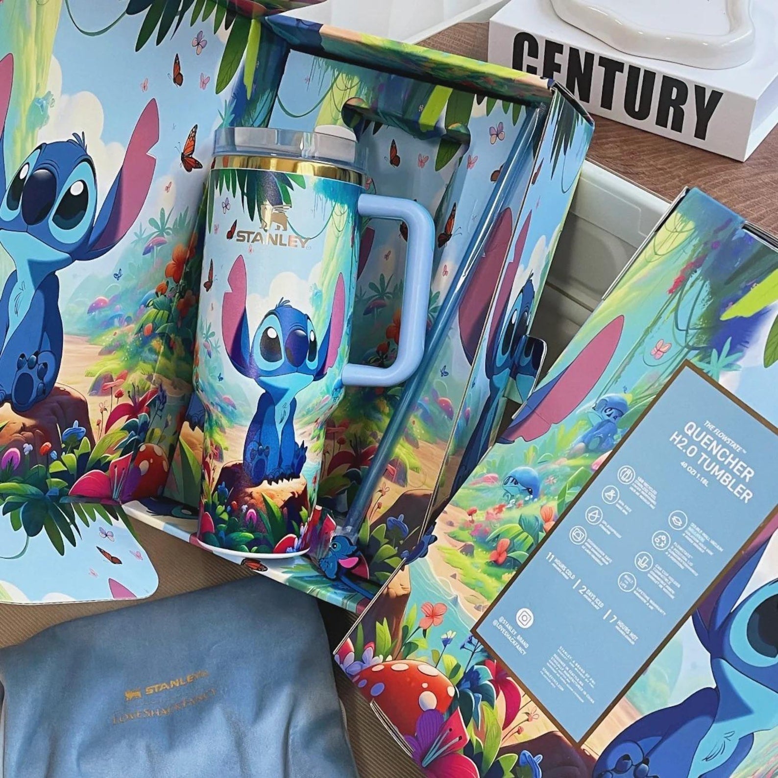 Vaso Stanley de Stitch de edición limitada que brilla en la oscuridad